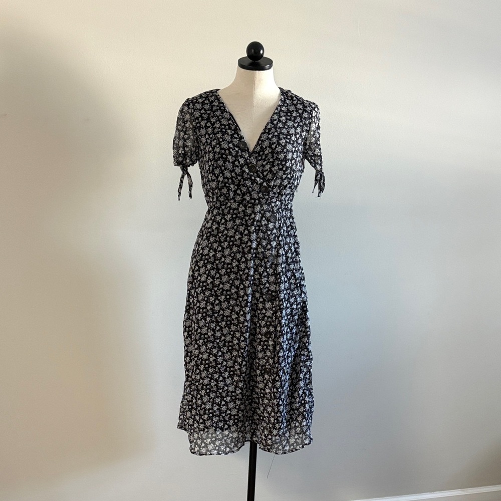 Blu Pepper Black and White Floral Midi Dress